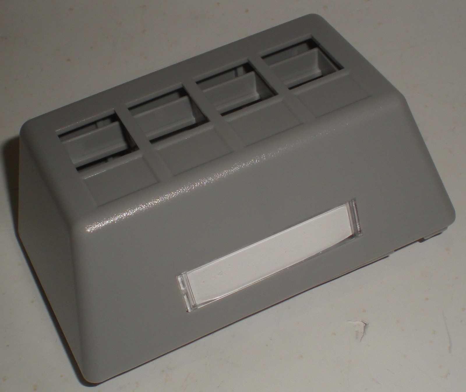 90 pcs HUBBELL PREMISE WIRING PLATE STANDARD BOX 4 PORT GRAY FP4BGY KEYSTONE NEW