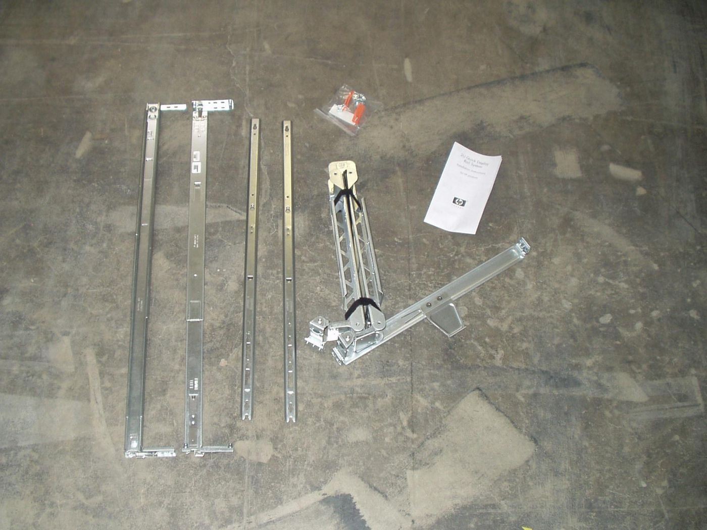 ErsaZZa 359254-001-RFB 360322-003 Rack Mount Kit 2U ~E~