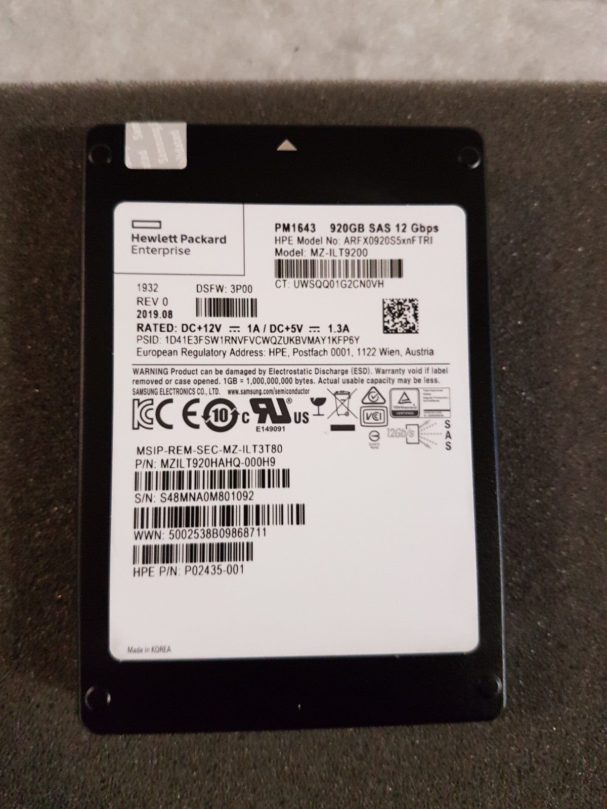 HPE SAMSUNG PM1643 920G SAS 12G 2.5 SSD ARFX0920S5xnFTRI P08722-001 P02435-001