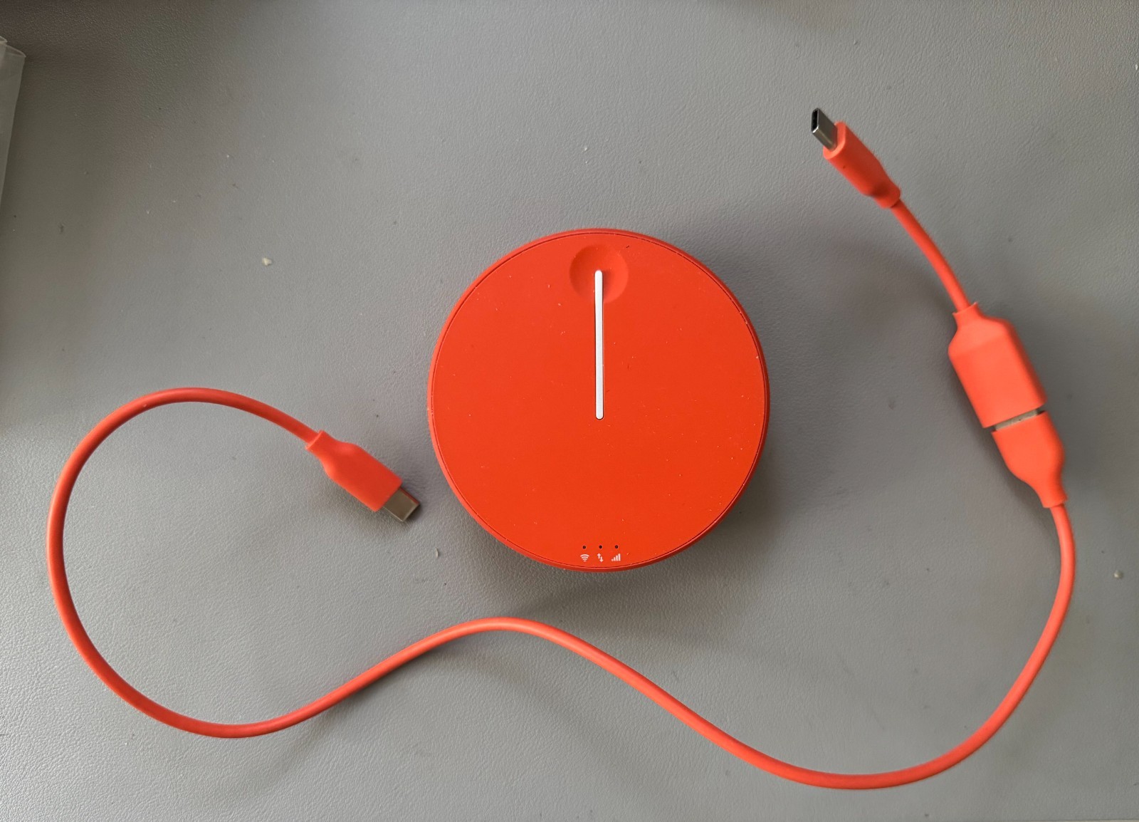 SIMO Solis Lite 4G LTE Wi-Fi Hotspot with Power Bank