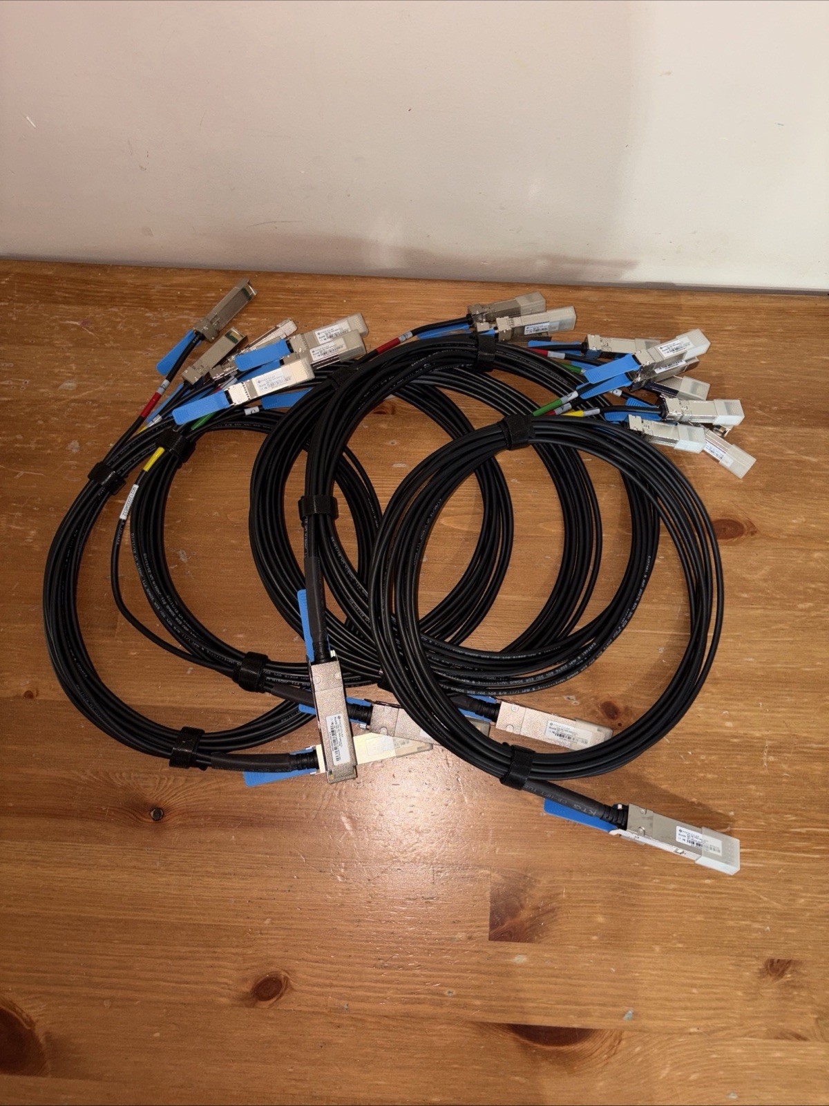 PROFICIUM 2M-100G-Q4S-W-CL 2M 100GBE QSFP28 TO 4X25GBE SFP28 DAC BREAKOUT  CABLE