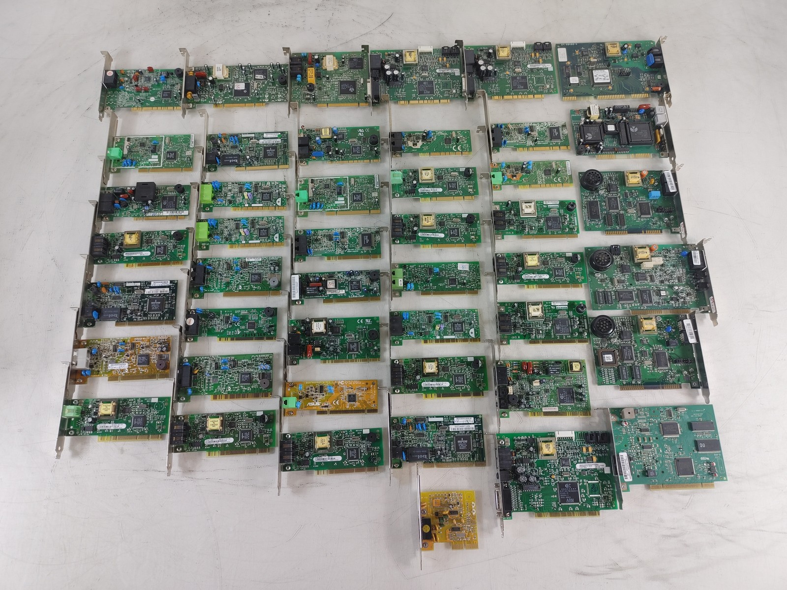 Vintage USRobotics Conextant Lucent Aopen PCI & ISA Lot of 46 RJ-11 Network