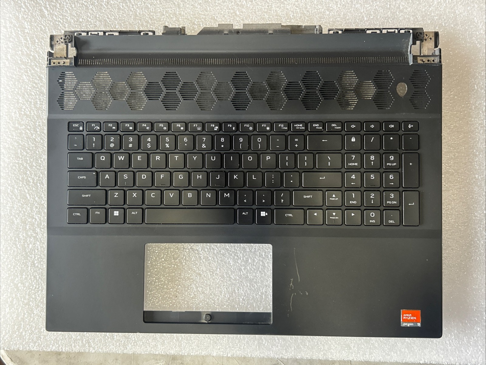 Dell ALIENWARE M18 R1 Palmrest BCL US Non Mechanical Keyboard 0MVCNK AZ 12  Read