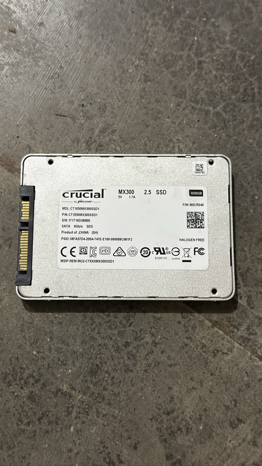 Crucial MX300 1050GB 2.5-Inch SATA III 6Gb/s Internal SSD