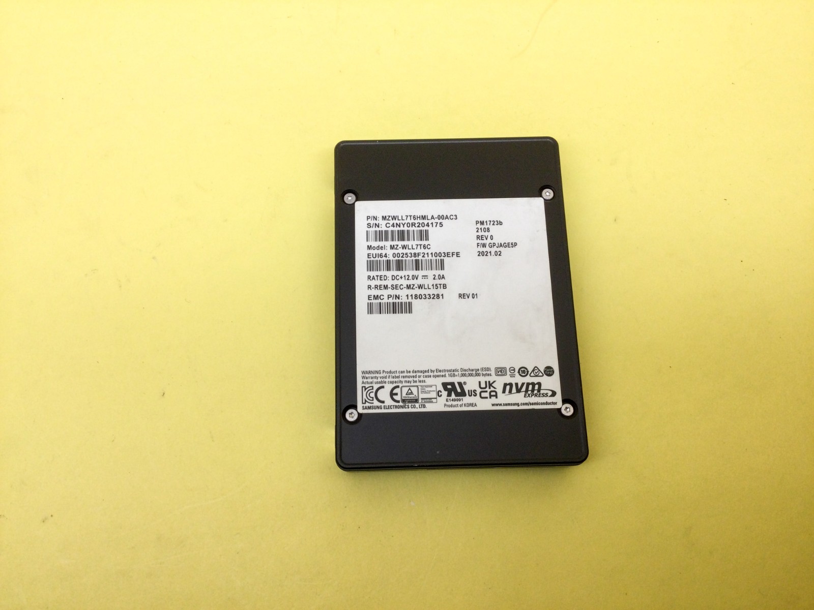 MZ-WLL7T6C Samsung PM1723b 7.68TB NVME PCIE3.0 2.5in U.2 SSD EMC 118033281