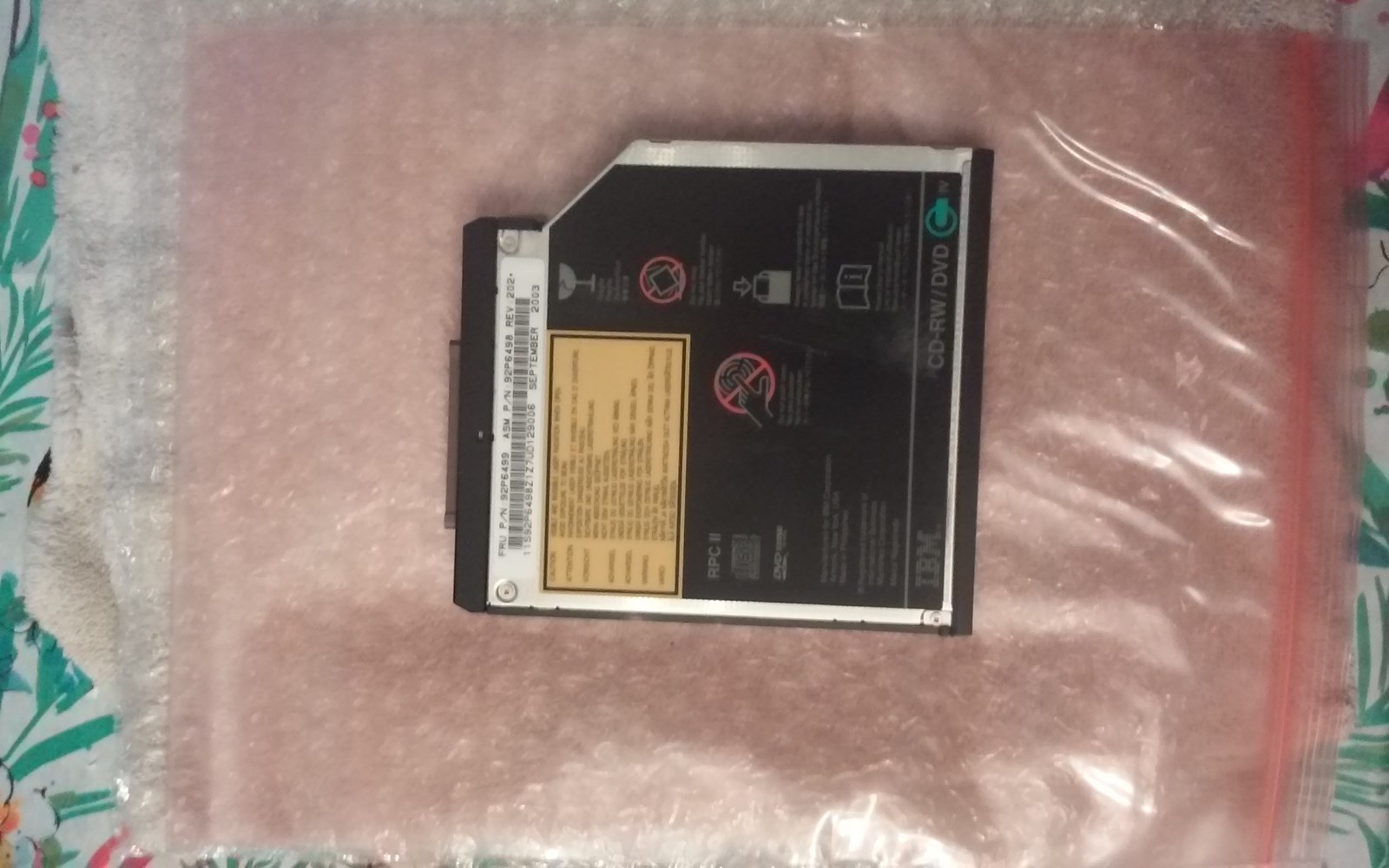 IBM Series T R A CD-RW/DVD IV 92P6499 Combo Drive 