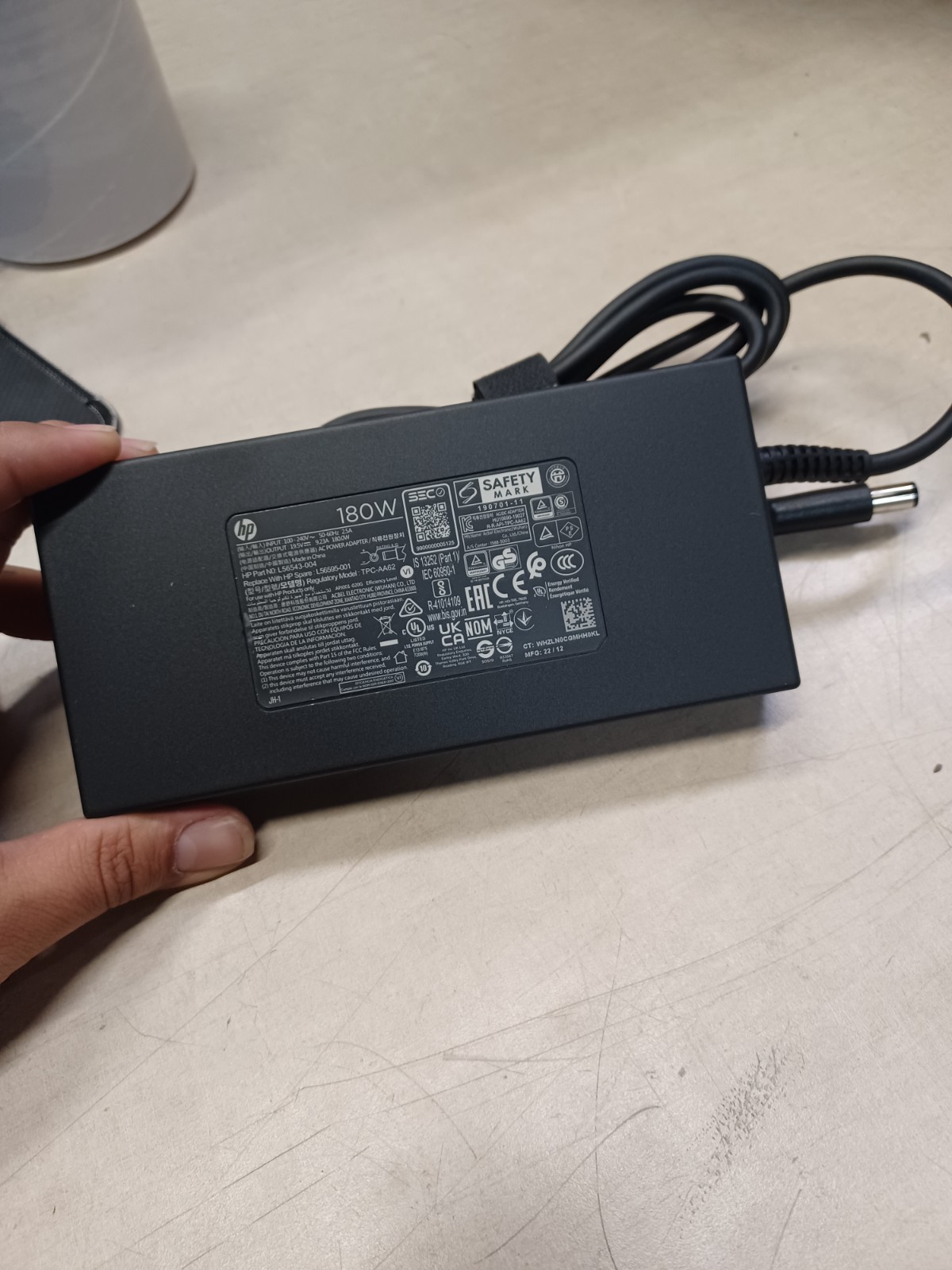 Genuine HP 180W AC Power Adapter TPC-AA62 9.23A