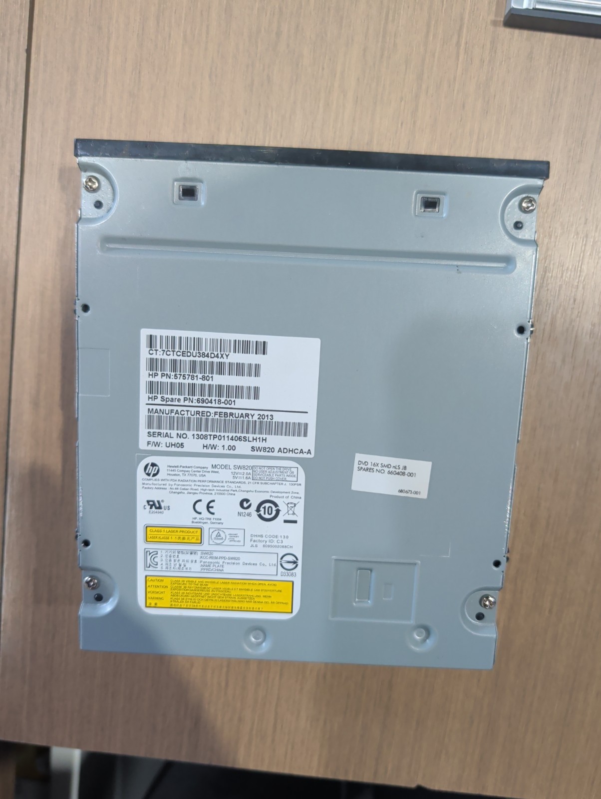 HP SATA, DVD 16X SMD NLS JB , Model SW820