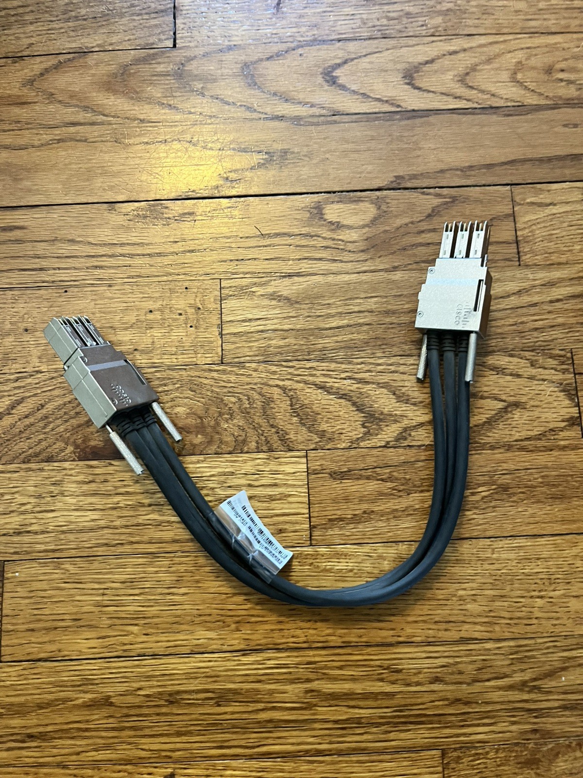 Cisco STACK-T1-50CM  StackWise-480 50cm stacking cable for 3850 9300 series
