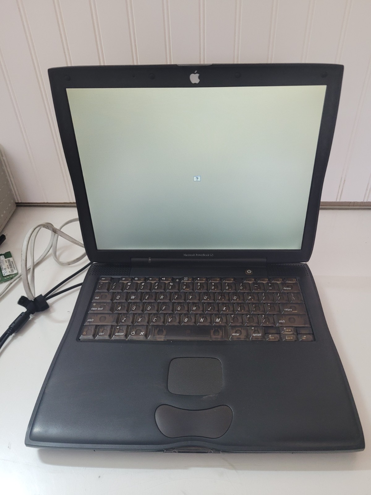 Apple Macintosh Mac PowerBook G3 M5343 w AC Adapter & Floppy. Untested