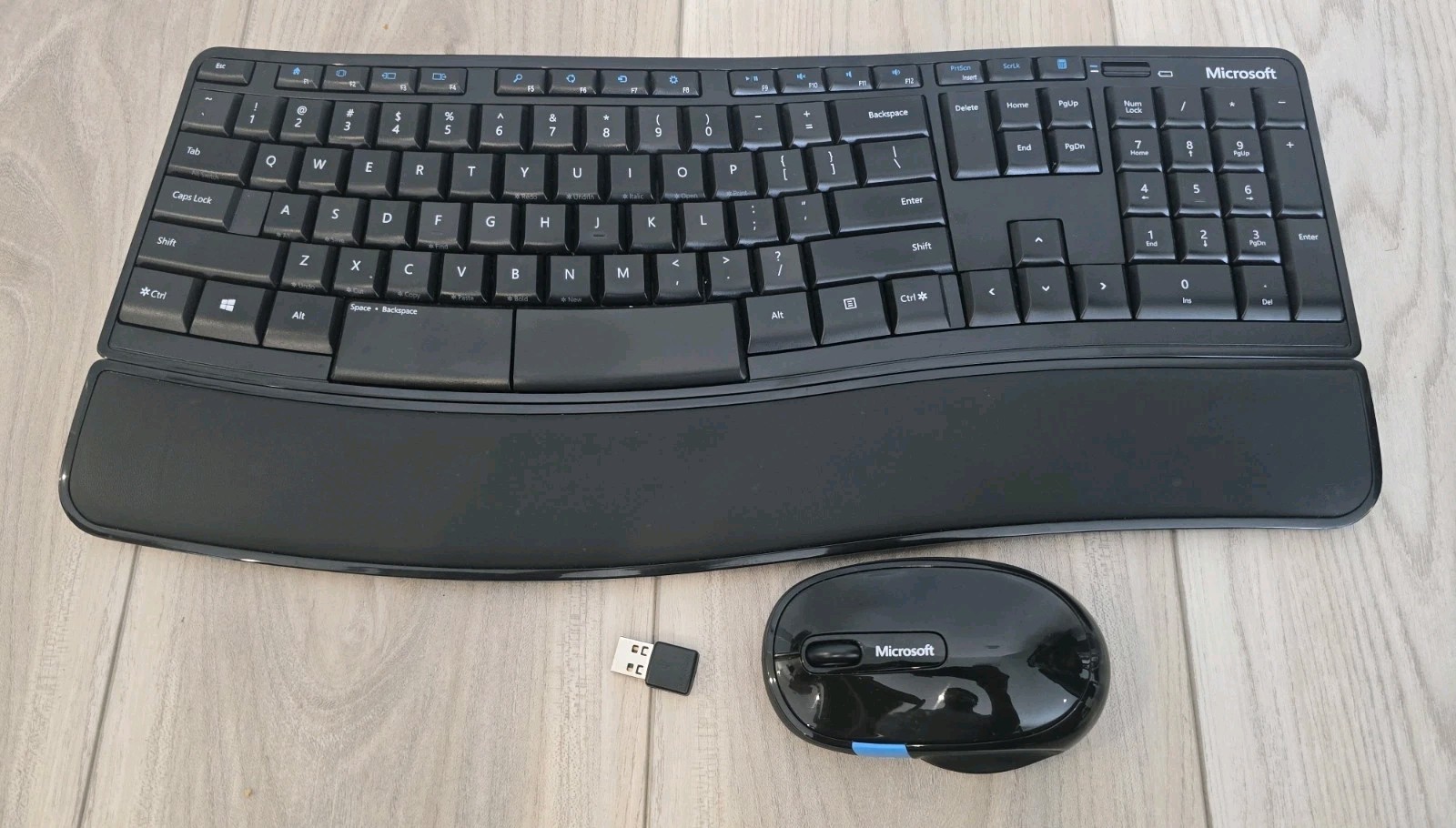 Microsoft Sculpt Comfort Desktop Ergonomic Keyboard Mouse Combo 1531, 1557, 1461