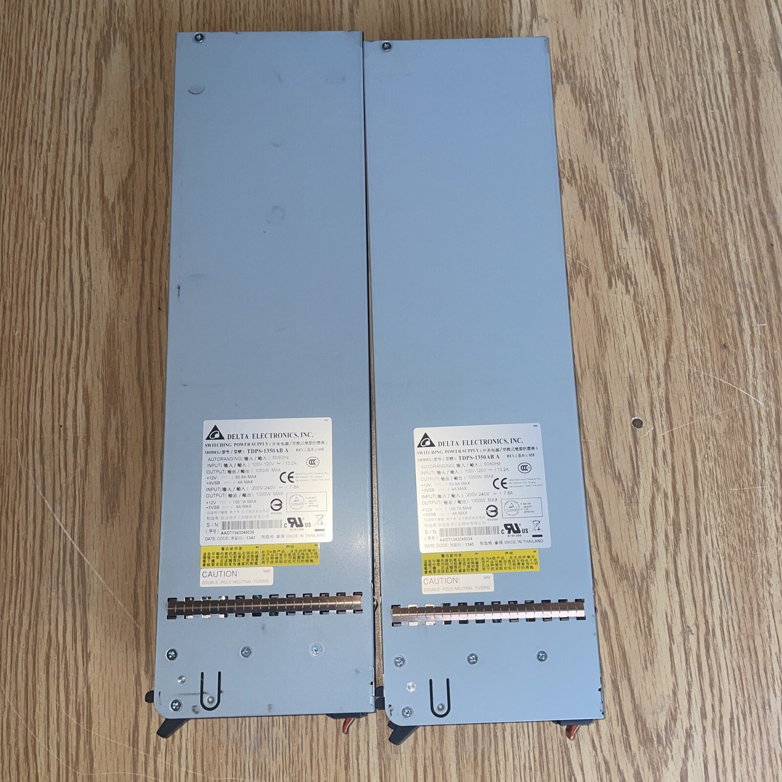1 x Power  Supply for NETAPP FAS8020 FLASH STORAGE ARRAY NAF-1301