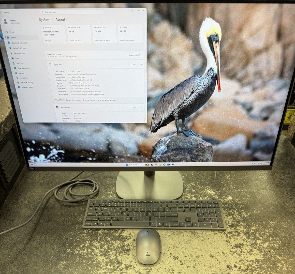 HP OmniStudio X All-in-One 32-c0000t 31.5" 4K Intel Ultra 7 155H 64GB 2TB SSD ~