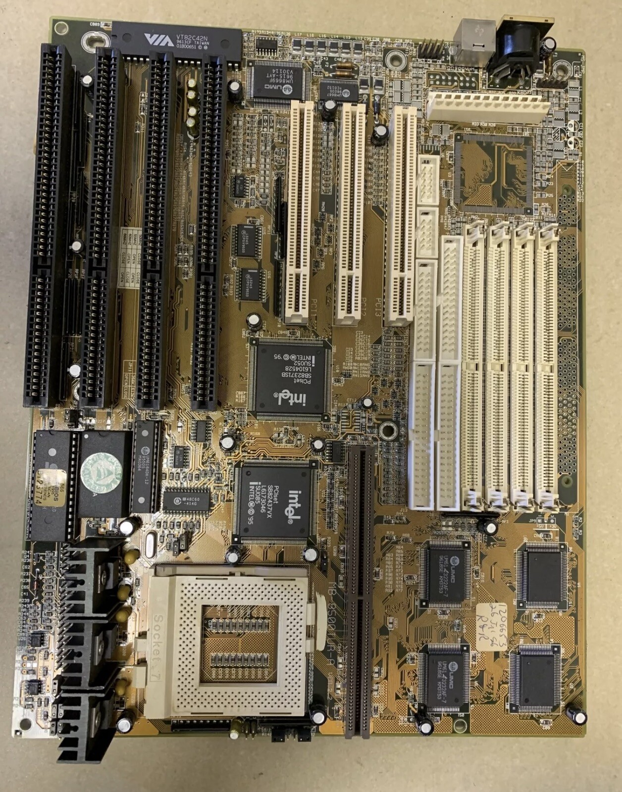 Biostar MB-8500TUR-A Ver. 2.2 Socket 7 Intel Pentium Motherboard Vintage Retro