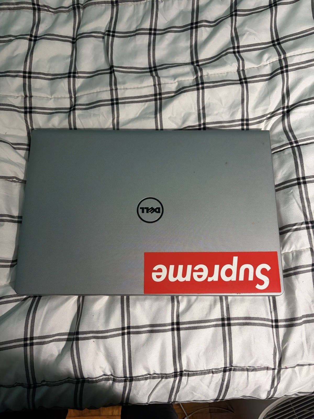 Dell Inspiron 15 (5558) for Parts Only. As-Is and Comes with Power Supply