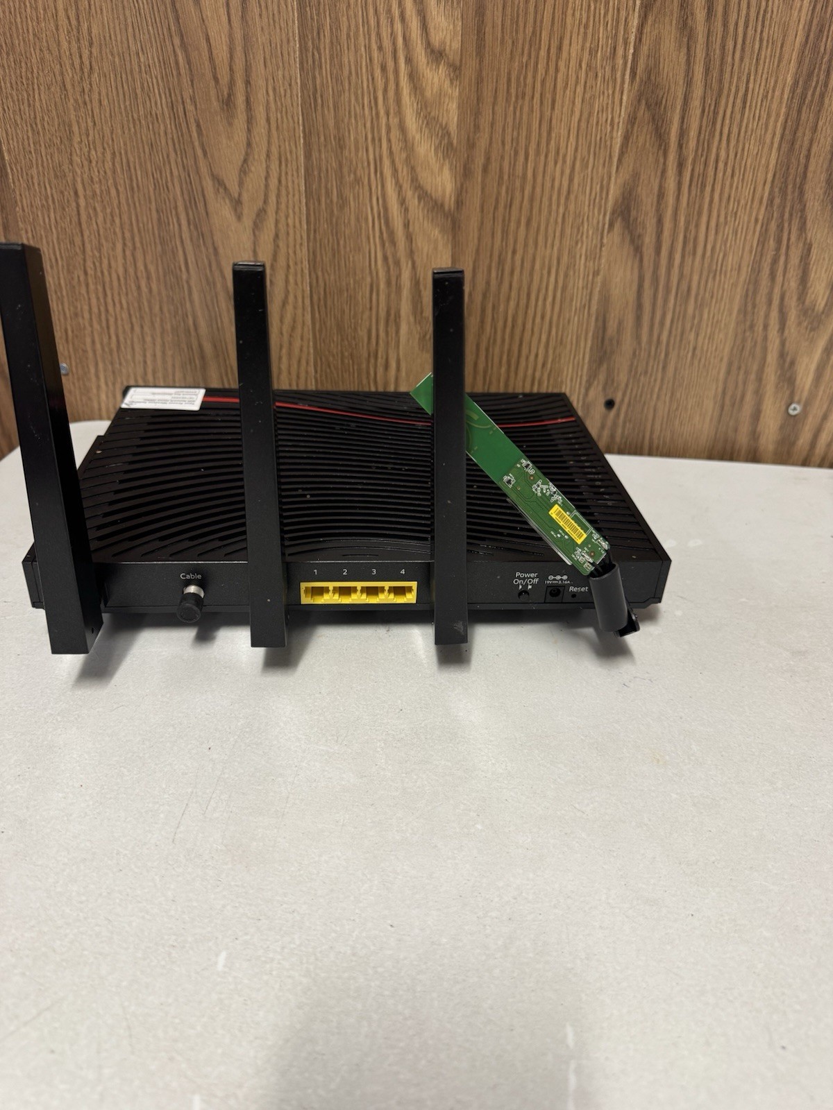 NETGEAR C7800 Nighthawk X4S AC3200 WiFi Cable Modem Router Combo Black