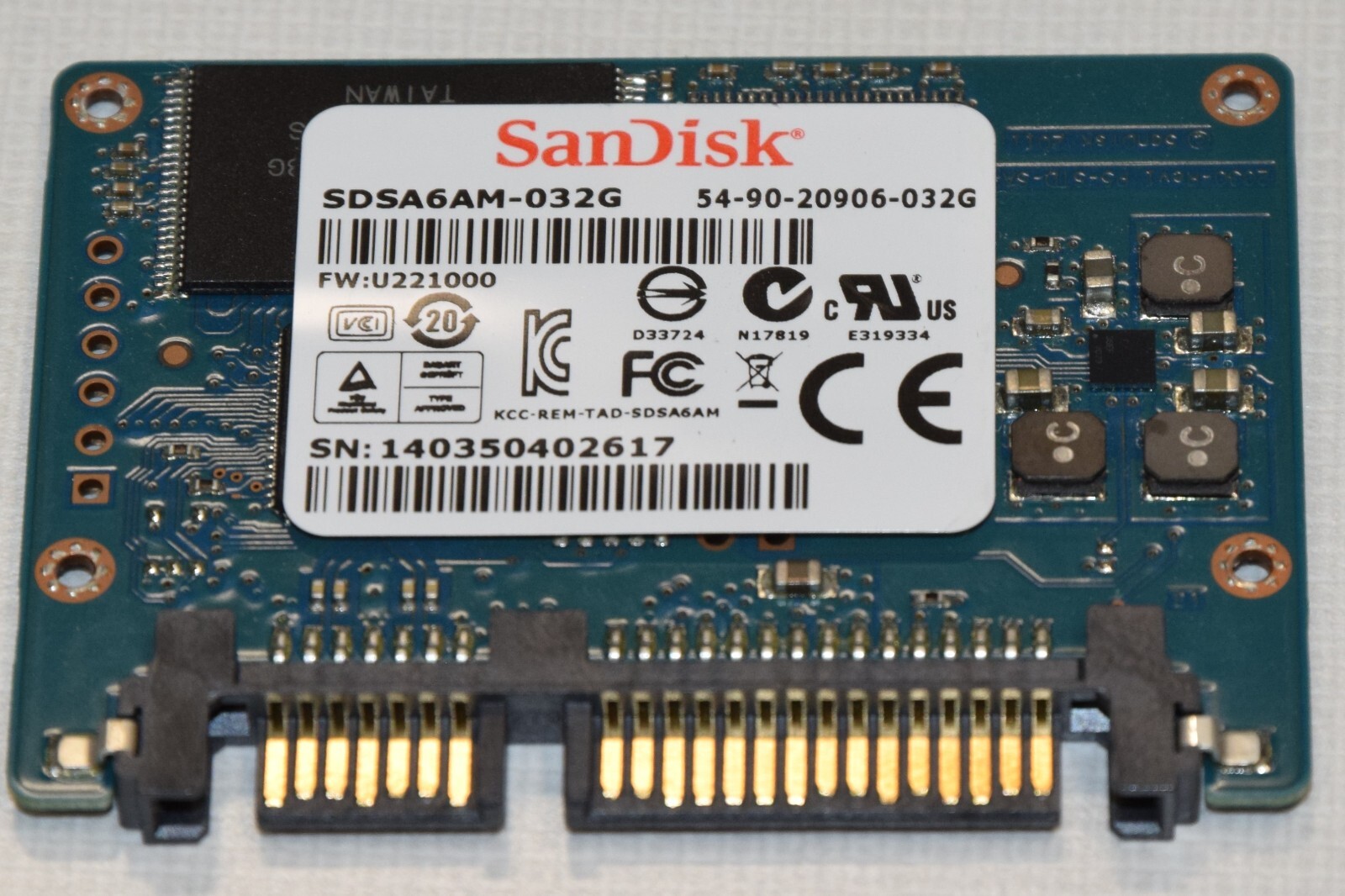 Sandisk U110 SDSA6AM-032G 54-90-20906-032G 32GB Half Slim SATA SSD
