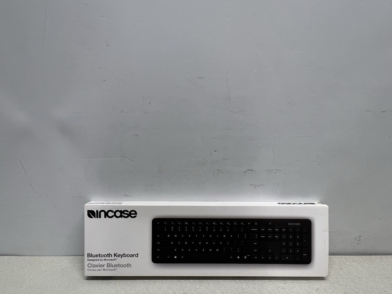 Incase - Bluetooth Keyboard EN Layout Designed by Microsoft - Black -