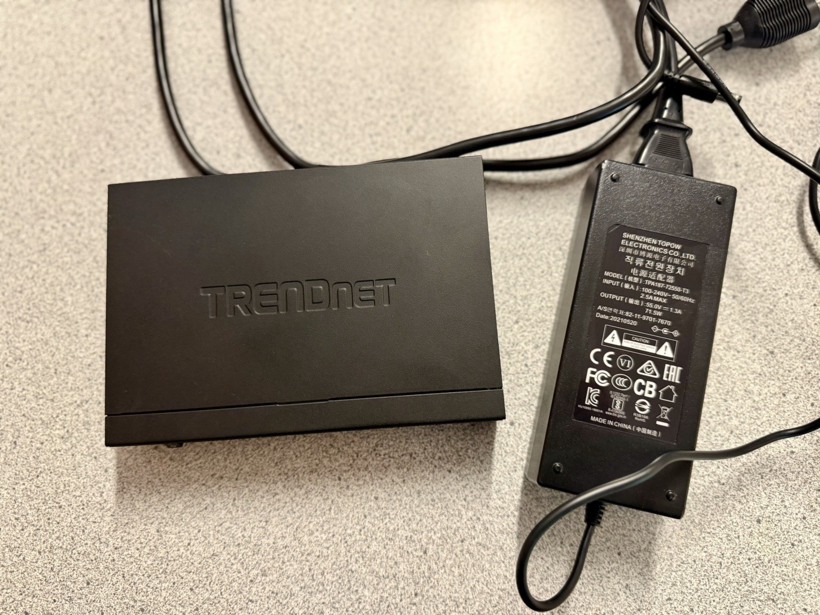 TRENDnet TPEPE-TG350 5-Port 2.5G PoE+ Unmanaged Multi-Gigabit Switch 55W