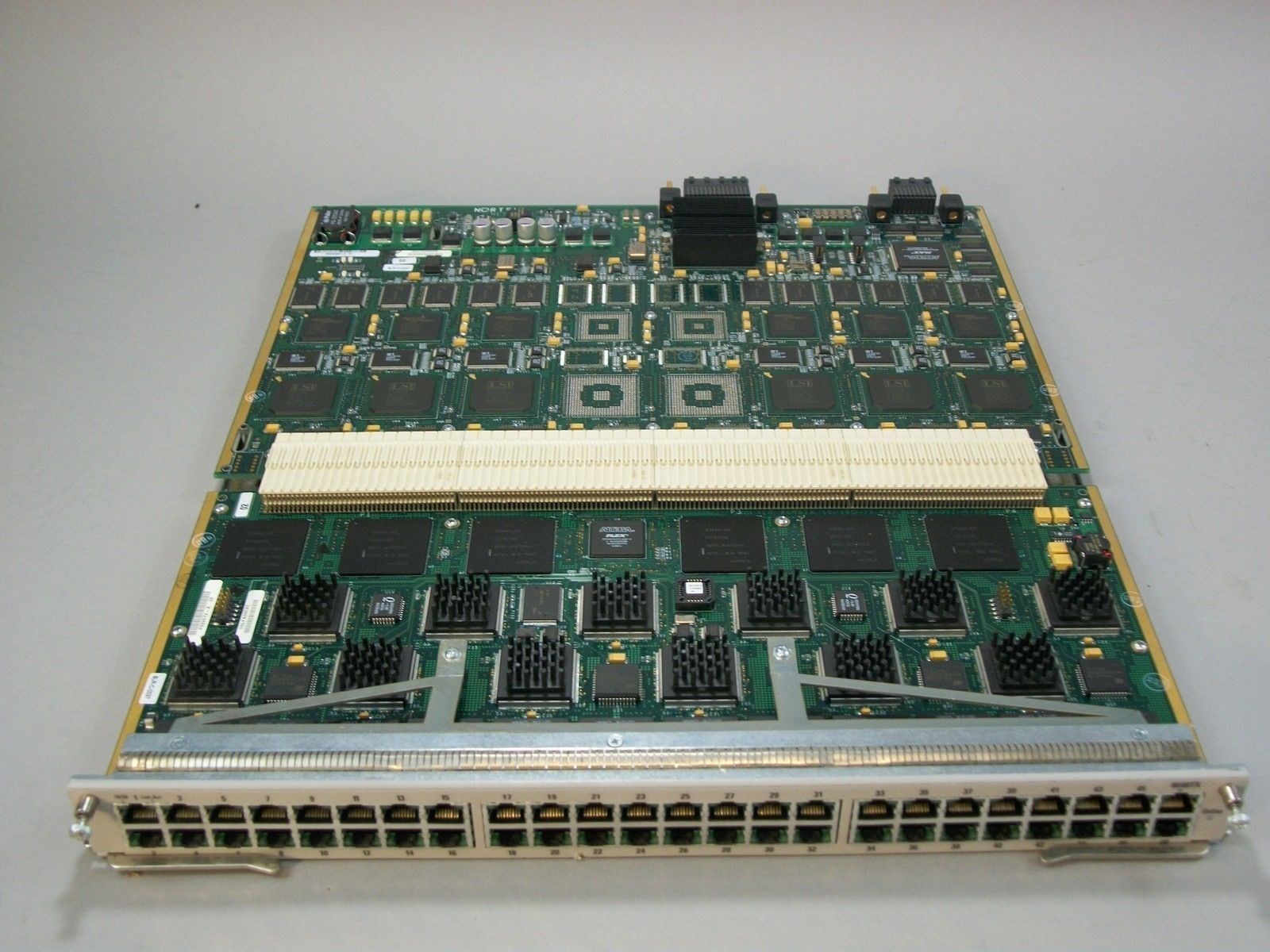 Nortel Passport 8648TX Routing Module 48 Port DS1404002 - As Is