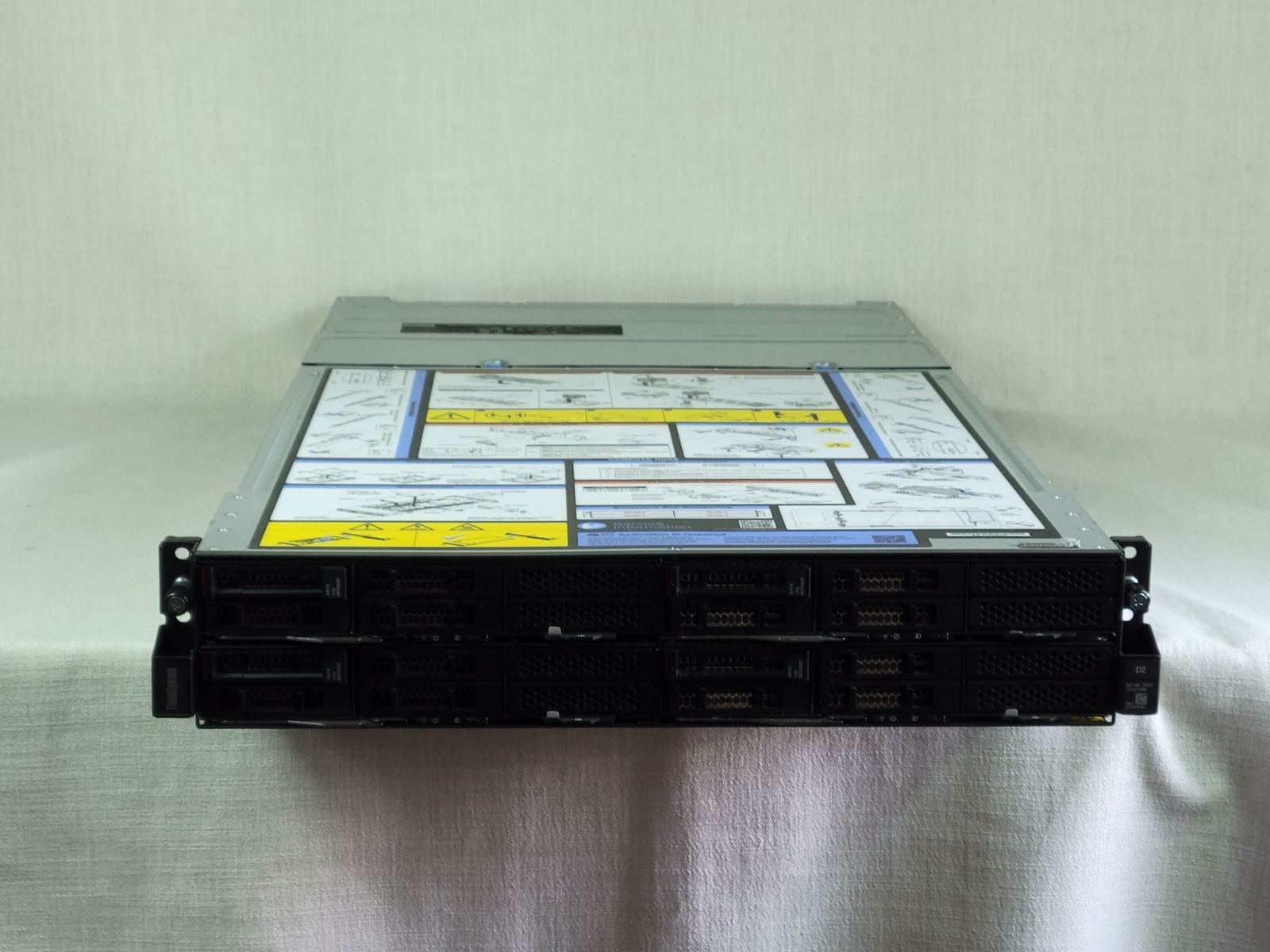 Lenovo 7X20CTO1WW ThinkSystem D2 Enclosure 4x SD530 Nodes w/ 2x Gold 5115 192GB