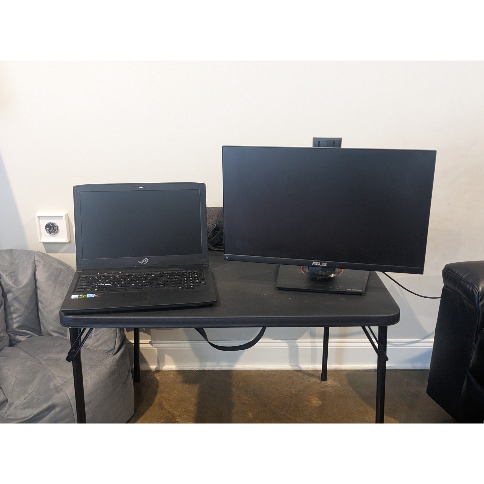 Gaming Laptop and Monitor Bundle for Dual Screen Setup