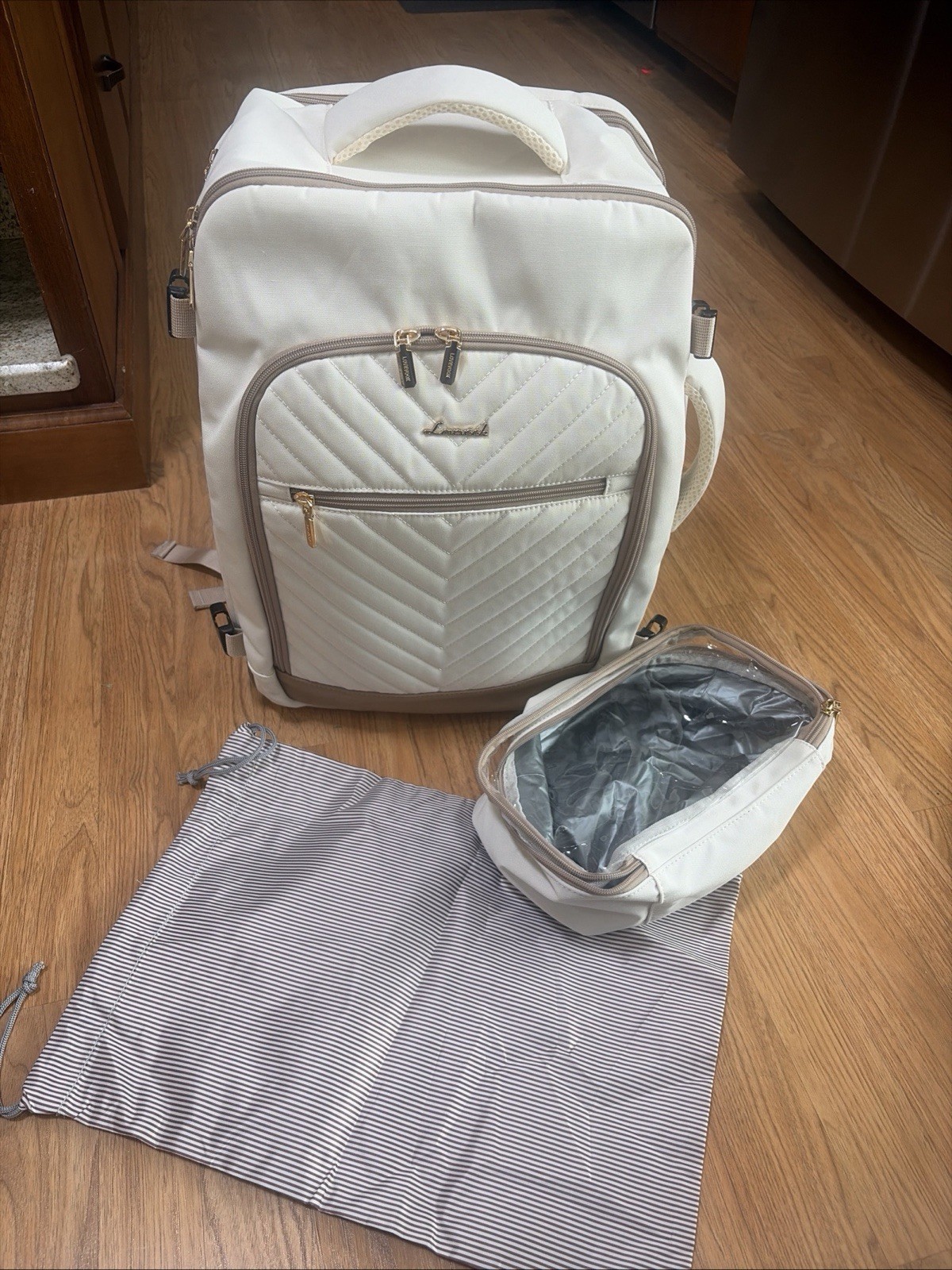 LOVEVOOK Travel Backpack 40L Carry On Fits 17.3" Laptop Beige &Gold EUC