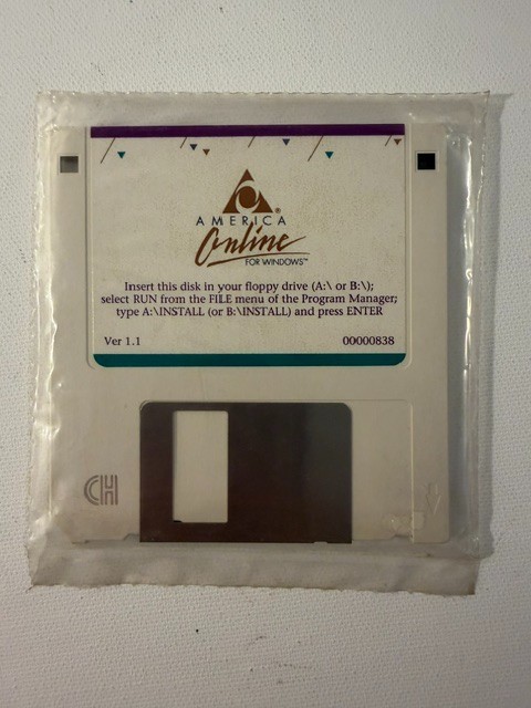 Vintage America Online Windows Version 1.1 Sealed in Package 3.5” Floppy Disk
