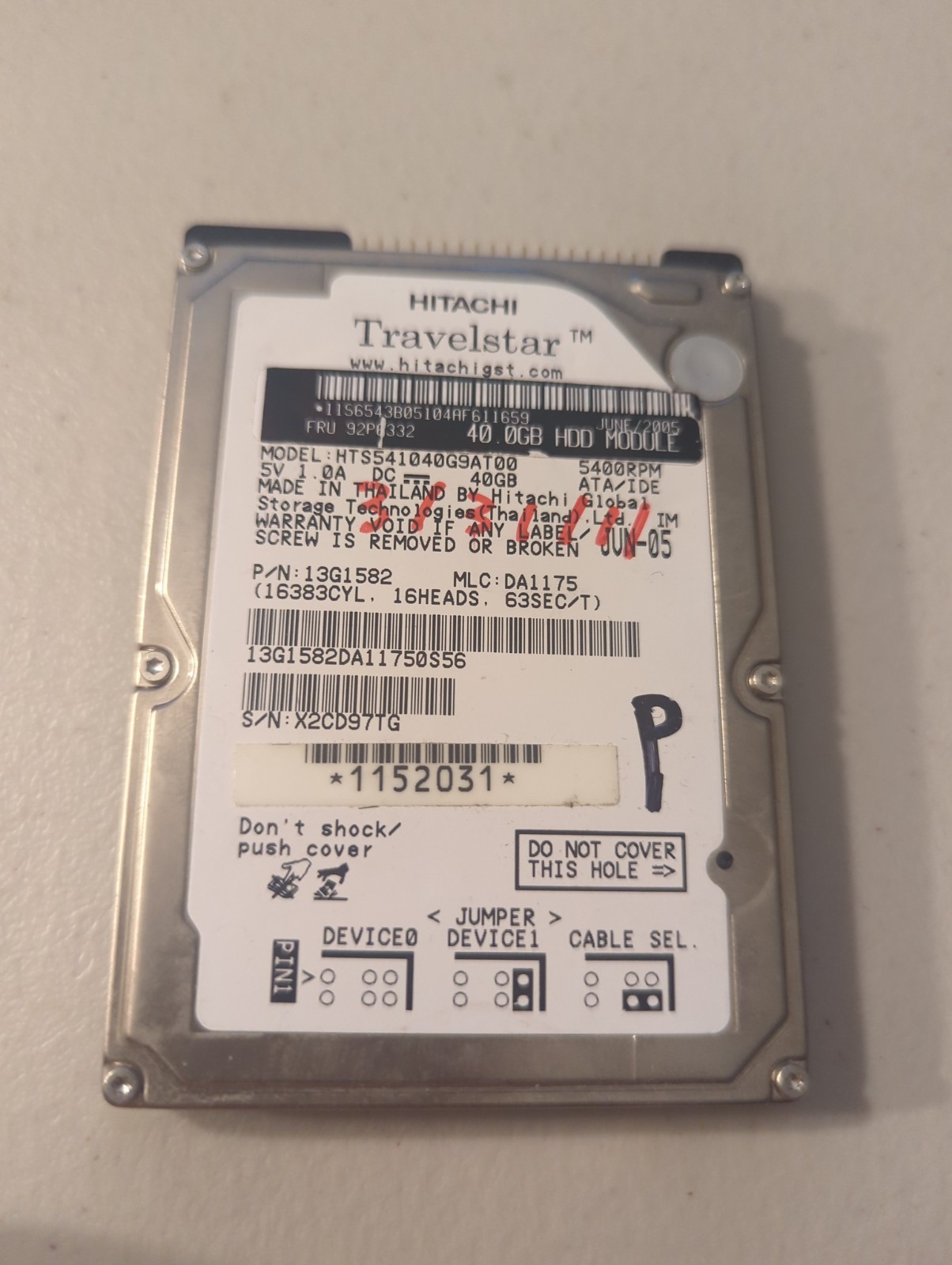 IDE Hitachi Travelstar 5K100 40GB Internal 5400RPM 2.5" (HTS541040G9AT00) HDD
