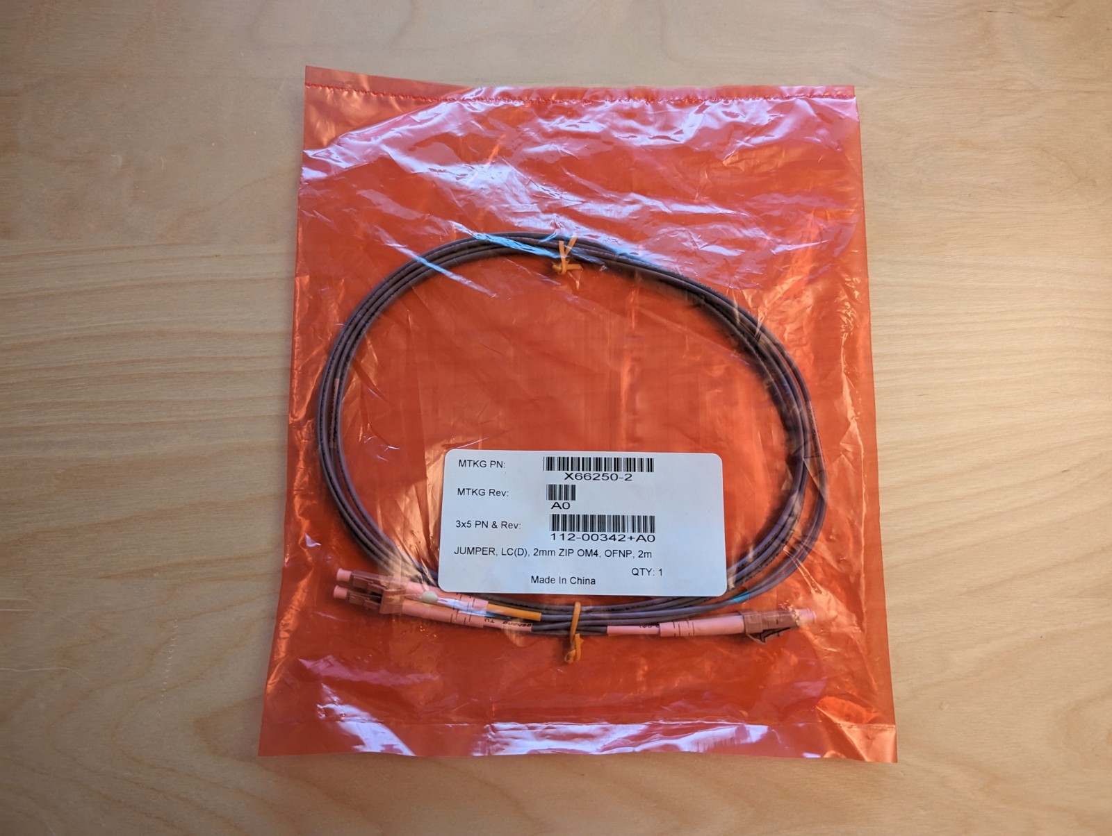 NEW NetApp X66250-2 112-00342+A0 2M LC to LC LCD JPR,MM 50um OM4 2m cable