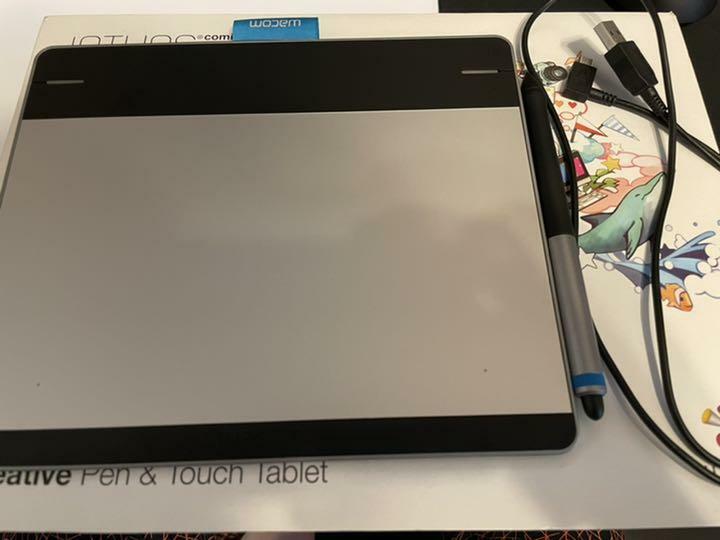 WACOM CTH-480 Intuos Comic Art Pen & Touch Tablet USB Graphics Tablet Japan