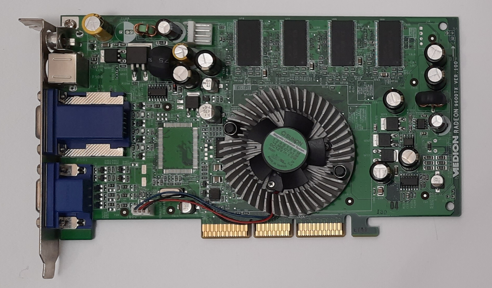 MSI MS-8906 AGP (128MB, ATI Radeon 9600 TX, Medion, Retro, 2003) Graphics Card