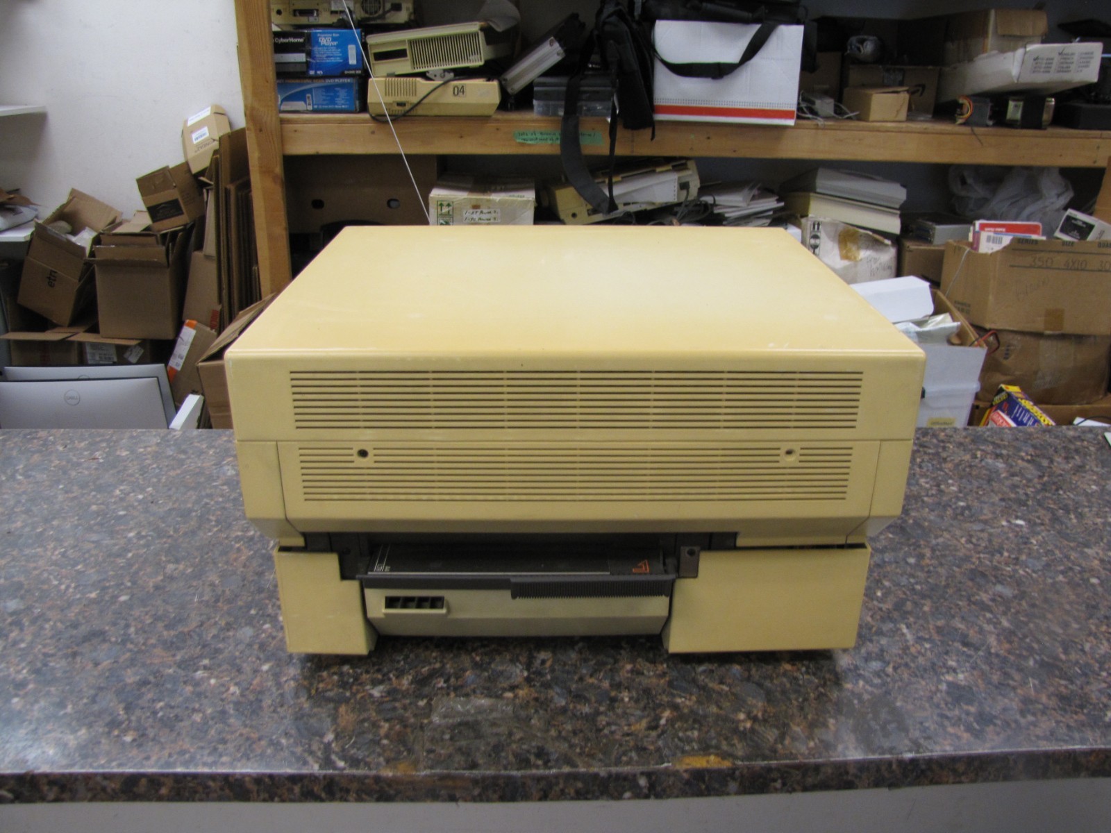 Rare Vintage Apple LaserWriter Plus Printer M0166 - Powers on green light
