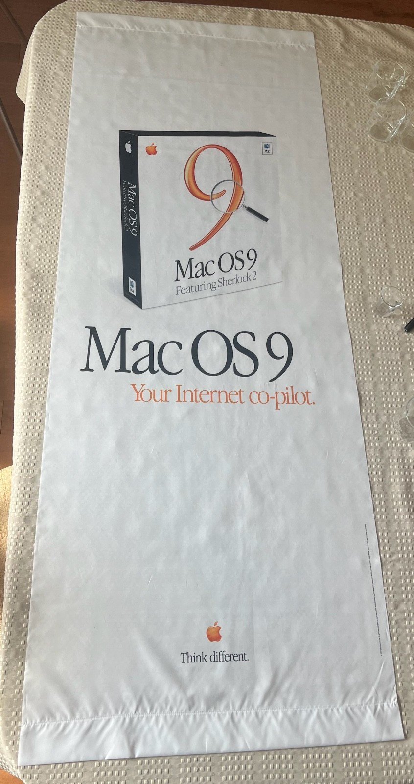 Apple Mac OS9 Sherlock Banner Think Different 64 x 24 inches - Vintage (1999)
