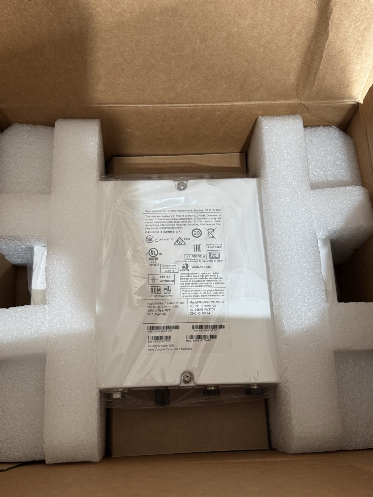 Cisco IW3702-4E-B-K9 Wireless Access Point | Open box ✅