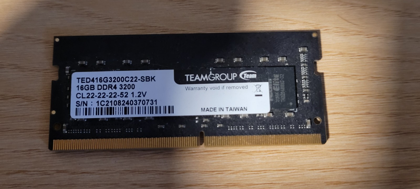 TeamGroup 16GB DDR4-3200 CL22 1.2V Laptop Memory SoDimm RAM TED416G3200C22-SBK