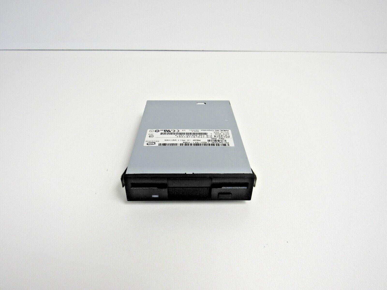 Dell W7038 NEC FD1231M 1.44MB Internal Black Optical Drive     28-3