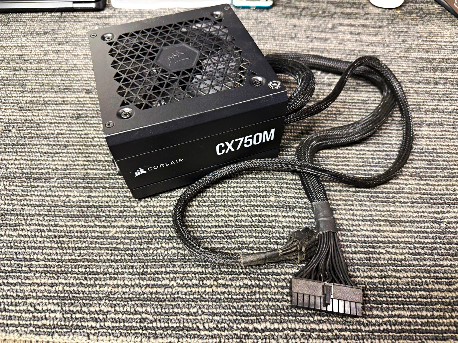 Corsair CX750M 750W ATX Power Supply Semi-Modular Black 20+4 Pin 100-240V