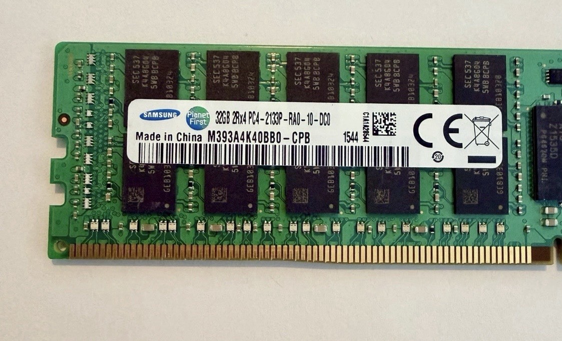 Samsung 32GB 2Rx4 PC4-2133P-RA0-10-DC0 Server Memory M393A4K40BB0-CPB