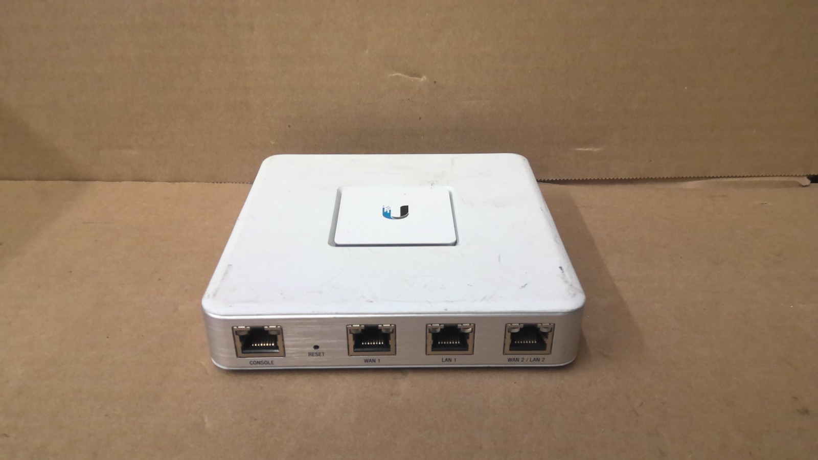 Ubiquiti UniFi Security Gateway (USG) - White