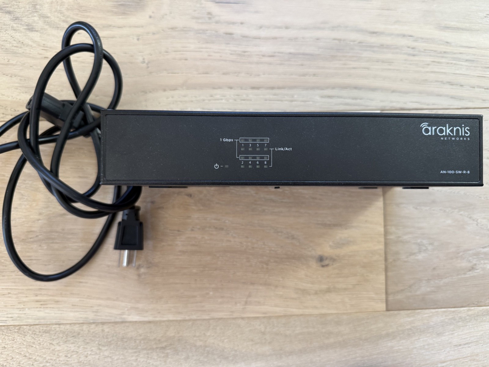 Araknis Networks AN-100-SW-R-8 8-Port Gigabit Ethernet Network Switch