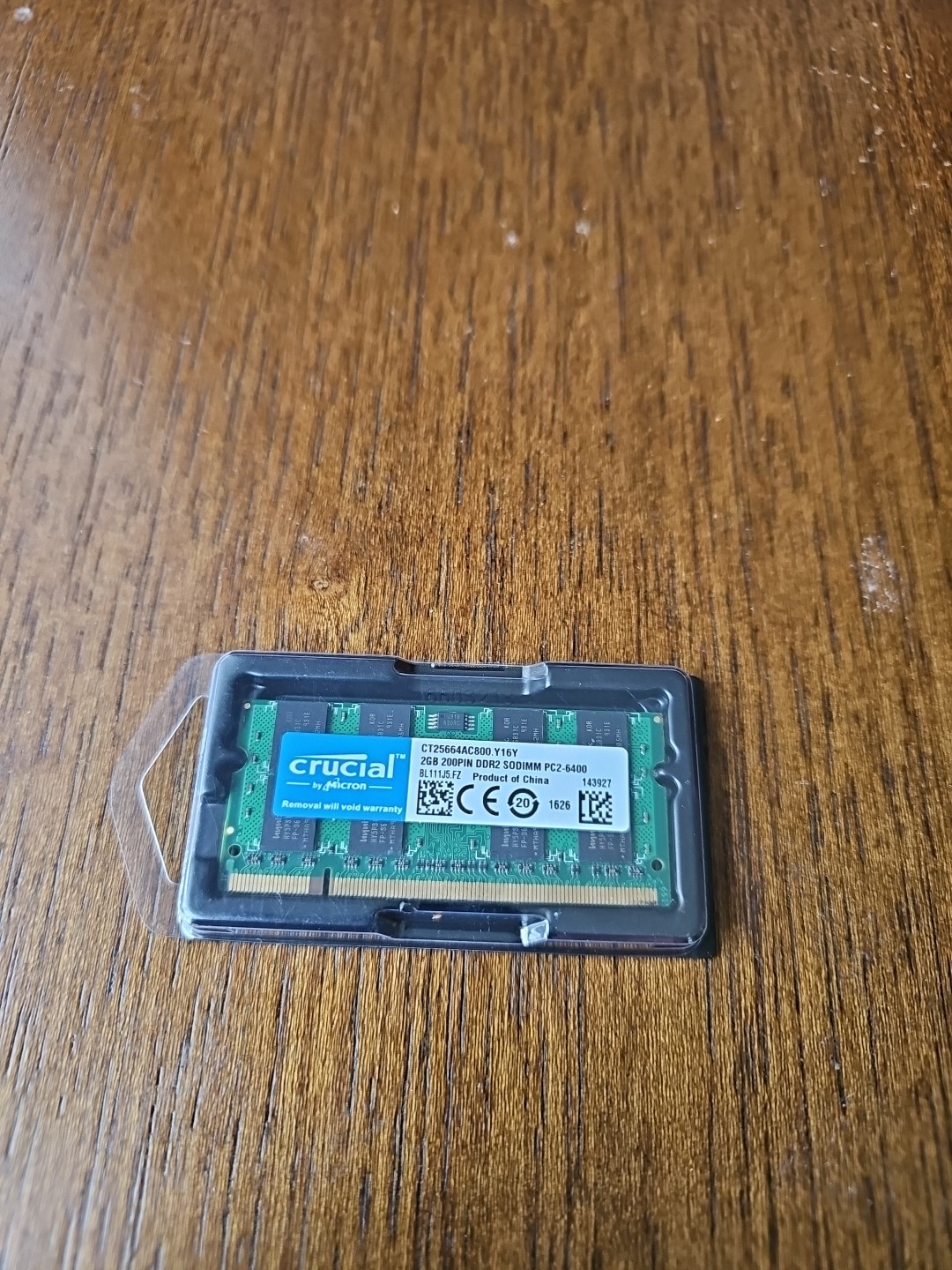 Crucial Ct25664ac800. Y16y By Micron