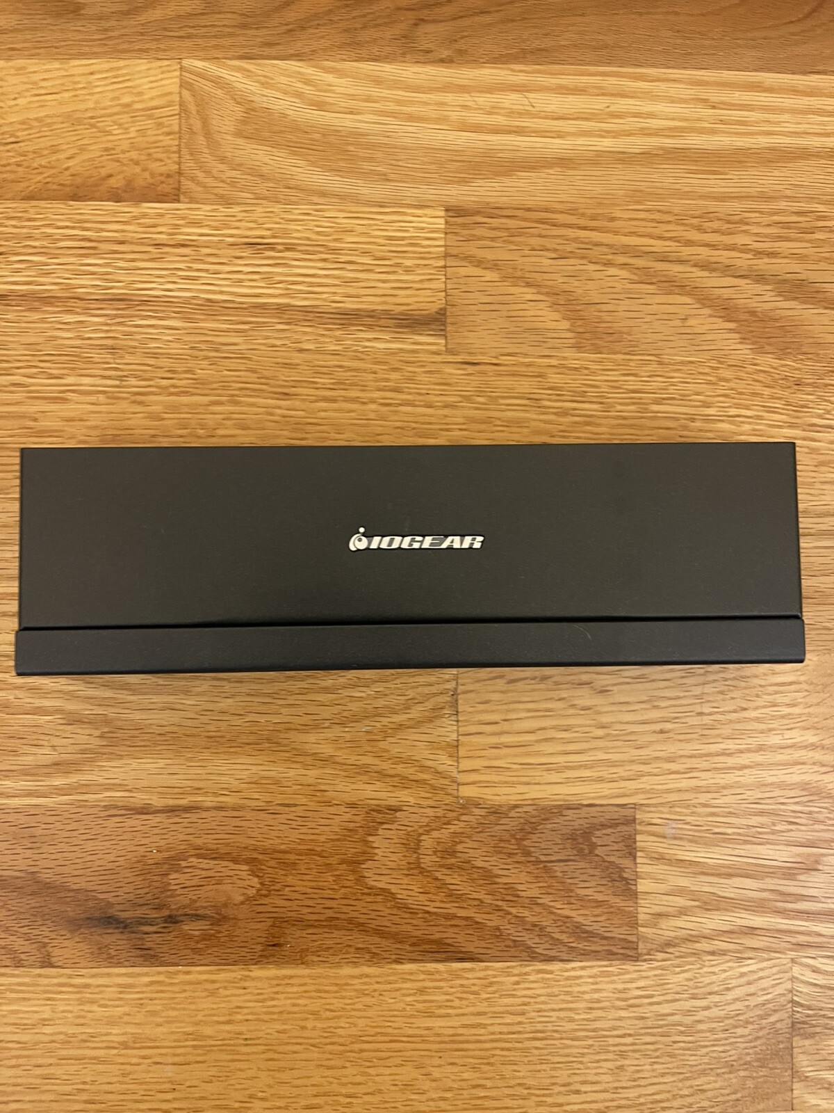 GENUINE IOGEAR IOGear (GCS1642) 2-Ports External KVM Switch, GCS1642.
