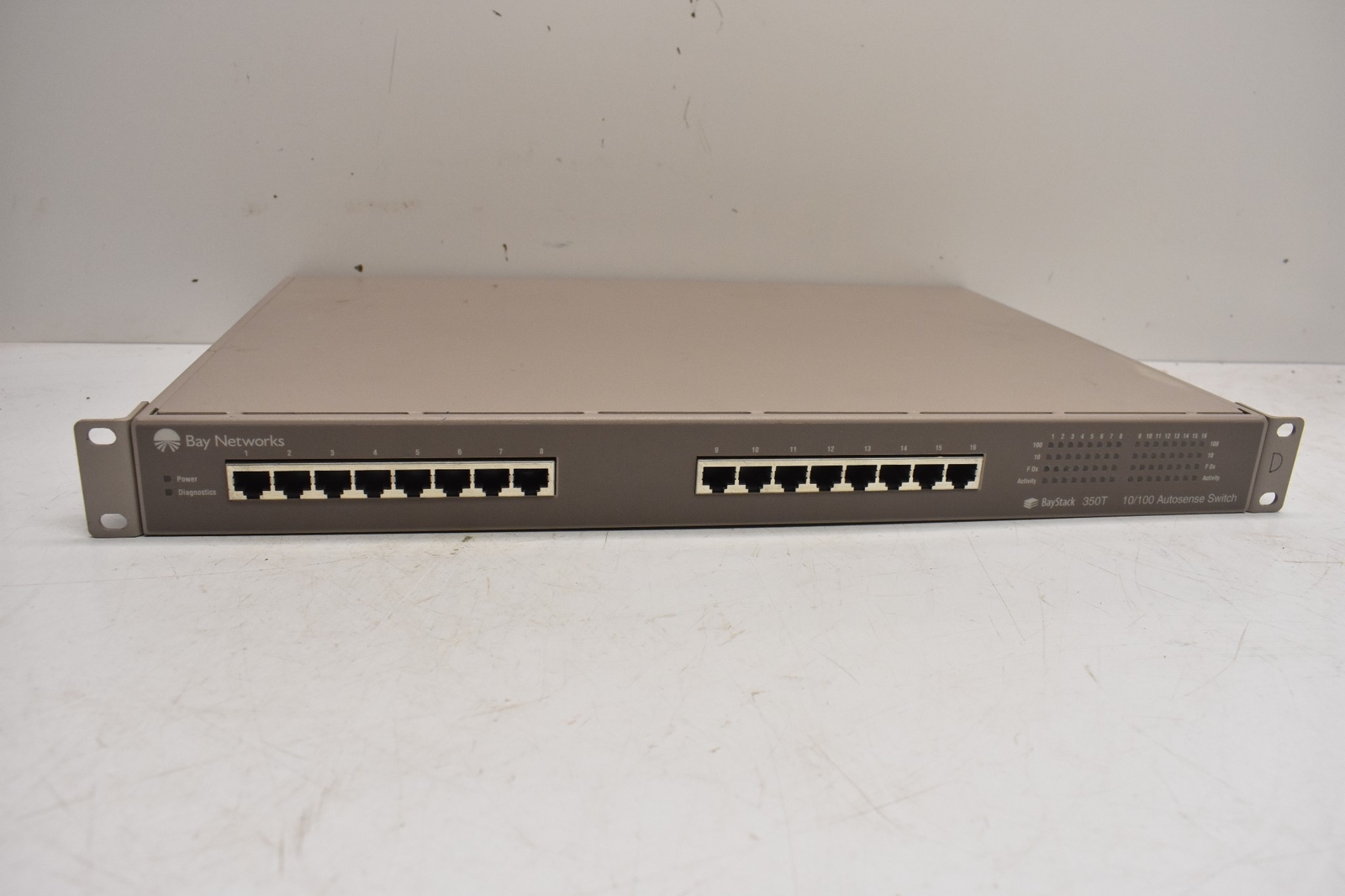 Bay Networks BayStack 350T 10/100 Autosense Switch