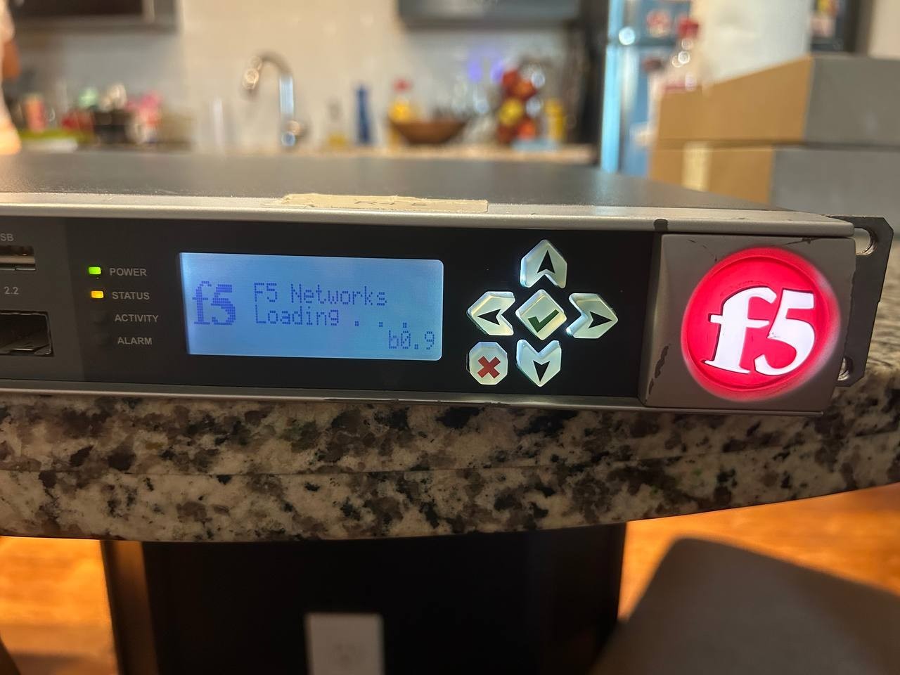 F5 Networks BIG-IP 1500 Load Balancer Appliance Powers On AS-IS