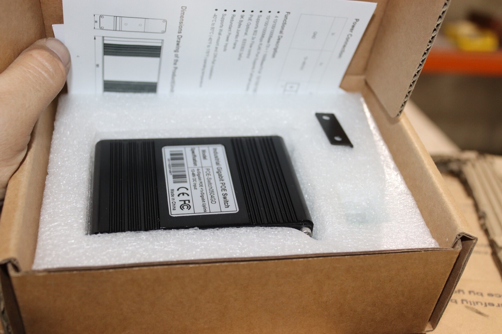 NEW INDUSTRIAL GIGABIT POE SWITCH POE-SWITCH0504GD