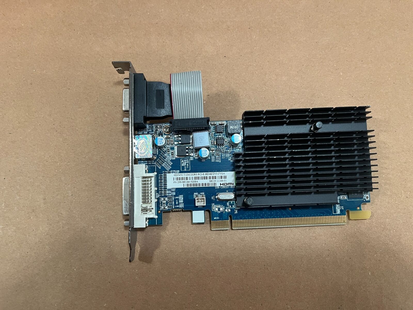SAPPHIRE RADEON HD 5450 512MB DDR3 PCIE GRAPHICS CARD- 299-BE164-500SA W6-2(40)