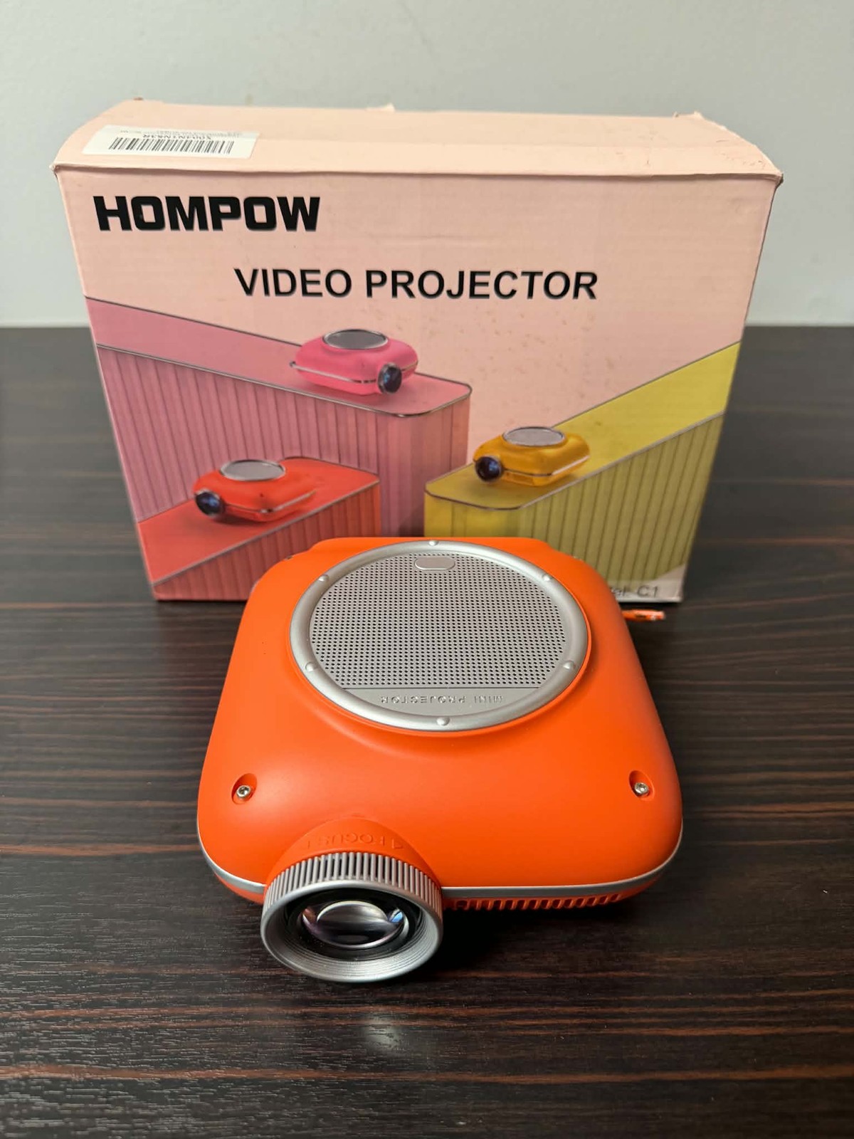 Hompow Mini Projector 1080P Supported Portable Bluetooth Projector Very Good
