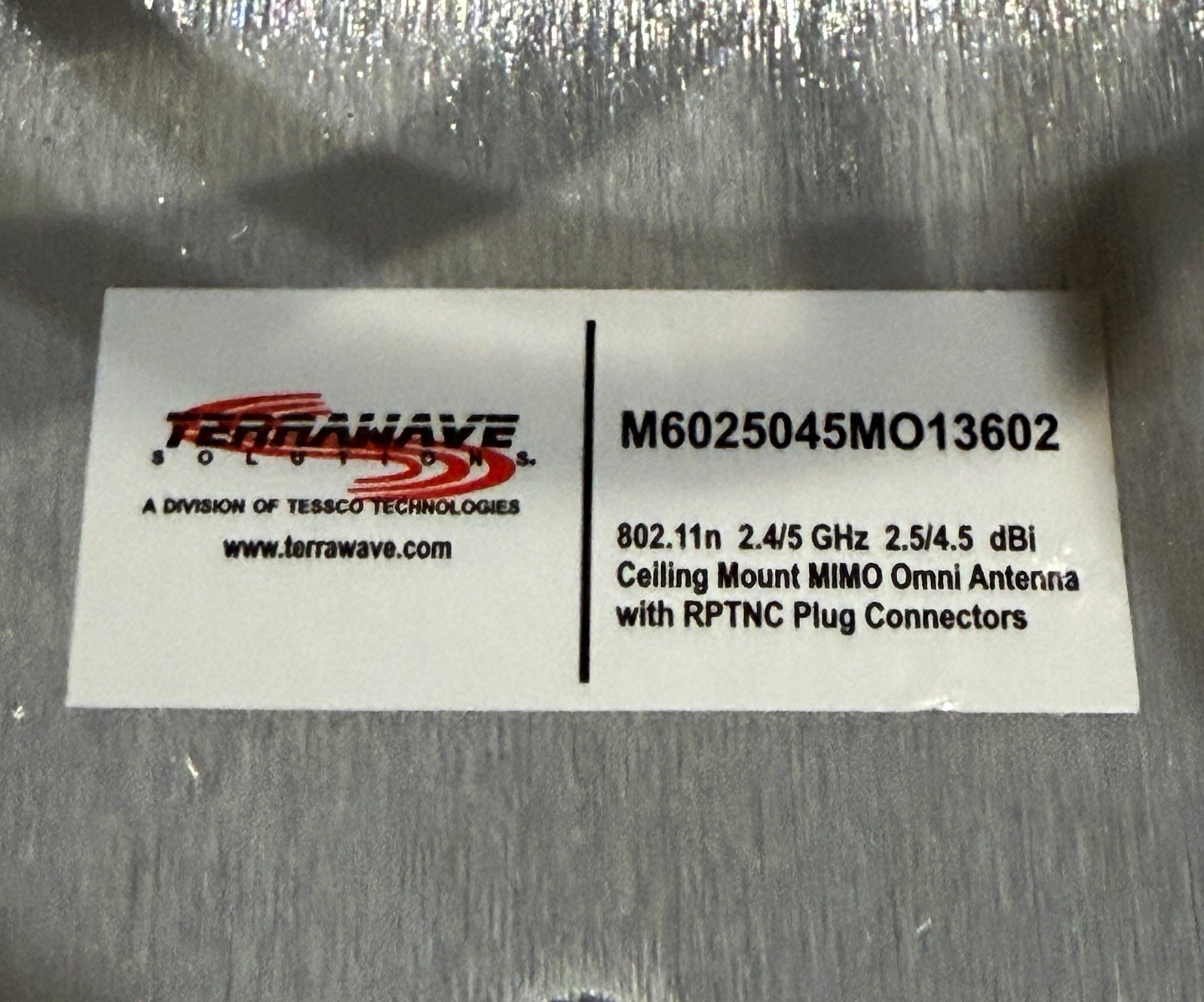 TerraWave M6025045MO13602 802.11n 2.4/5GHz Ceiling MIMO Omni RP-TNC