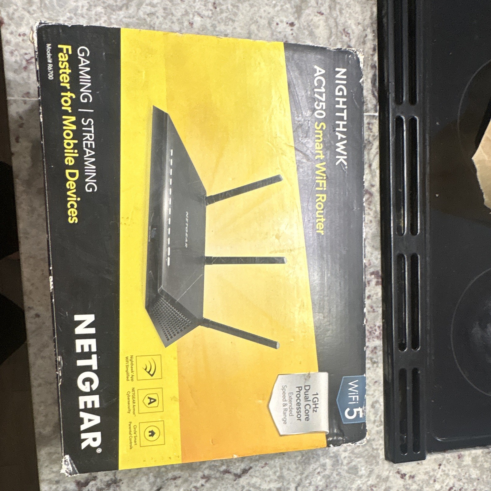 Netgear Nighthawk (450 mbs) Ac 1750 Simultaneous Dual Band 128 Mb 256 Mem Mb Ram